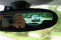Mini Cooper S im Rückspiegel. 