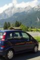 Opel Meriva in den Alpen. 