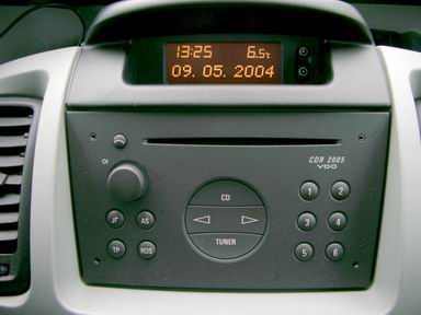 Opel-Radio jetzt auch als CD-Abbrenner erhältlich. 