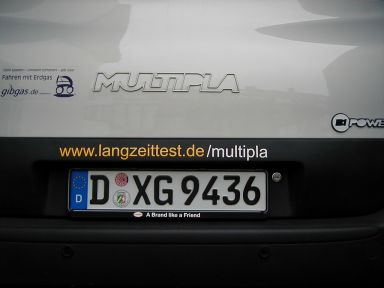 Werbung für den Langzeittest: Aufkleber mit der Internetadresse https://www.langzeittest.de//multipla. 