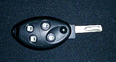 Der Schlüssel des Lancia Phedra von hinten. 