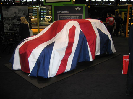Unter der britischen Flagge versteckt: der MC40 mit Seriennummer 1/1000. 