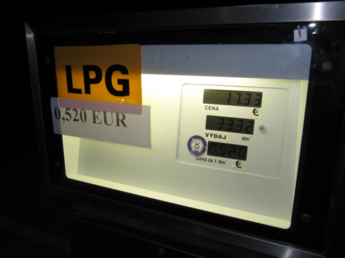 Die Kosten für den Liter LPG lagen im Oktober 2010 in der Slowakei bei unglaublichen 52 Cent pro Liter. 