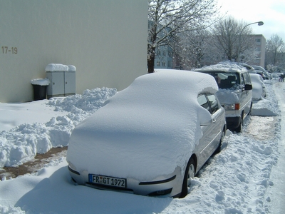 Wintereinbruch mit 40 cm Neuschnee. 
