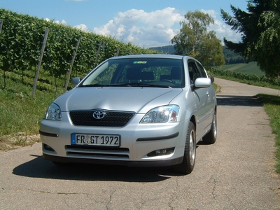 Front des Toyota Corolla. 