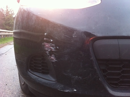 Schaden am Mazda. 